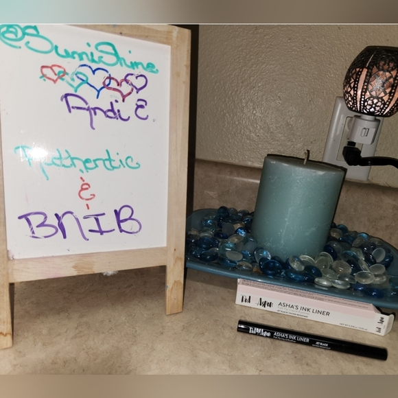 Red Aspen Asha's Ink Liner, Jet Black ~ BNIB - Picture 9 of 12